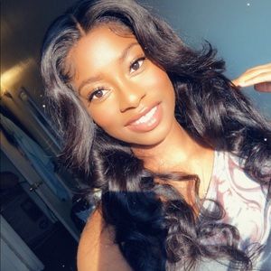 Meet your Posher, Fatoumata